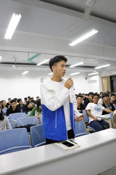 观众互动.jpg