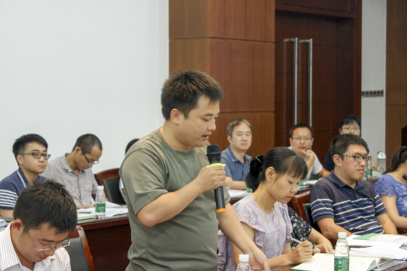 班主任代表发言2.JPG