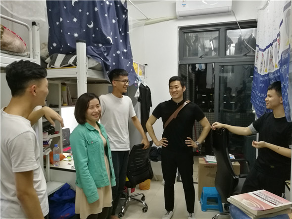 辅导员1.png