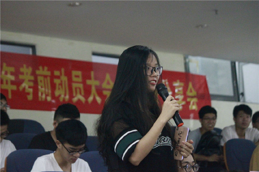 观众提问-许静(摄).jpg