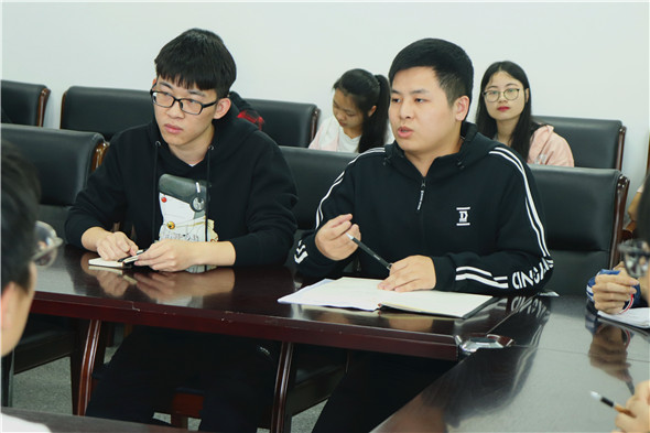 师兄对就业问题提出看法.jpg