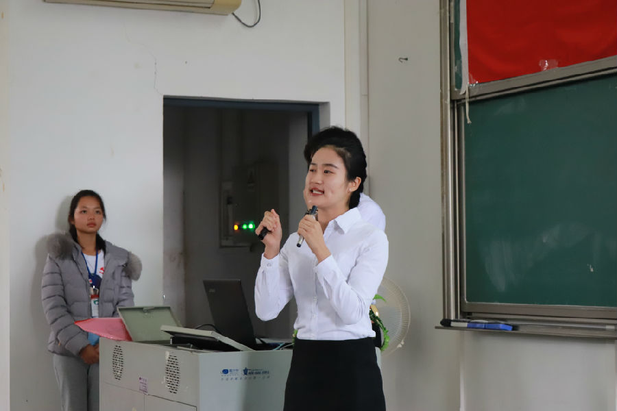 选手精彩的演讲.jpg